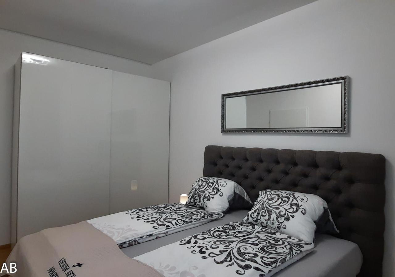 Superior Apartment & Rooftop Pool Viena Exterior foto